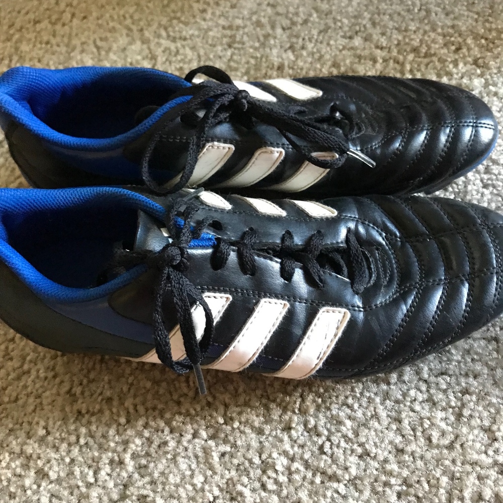 Adidas Cleats - Picture 3 of 5